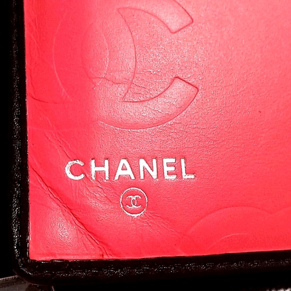 🌺 CHANEL CC Cambon Quilted Logo Bifold Wallet in Black & Hot Pink Pre-owned - Picture 4 of 15